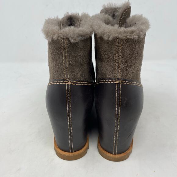 UGG Alasdair Waterproof Suede Sheepskin Wedge Booties Women Size 7.5 - Picture 6 of 7